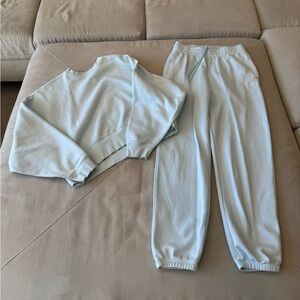ADIDAS Women’s Light Blue Jogger Set